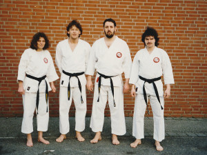 Nach bestandener Dan-Prüfung am 27.03.1994 in Kranenburg. von links nach rechts: Andrea Schmidt geb. Siebert; Udo Trapmann; Ewald Ketelaer; Thomas Hinz